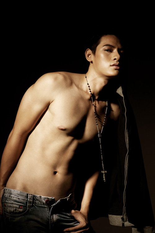 L&ecirc; Kh&ocirc;i Nguy&ecirc;n